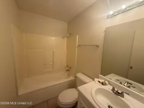 Bath - 2438 Kingston Ave, Jackson, MS 39213 photo 1 of 2