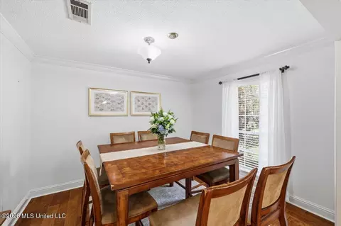 Dining - 122 Woodgate Dr, Brandon, MS 39042 photo 2 of 3