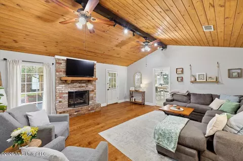 Other - 122 Woodgate Dr, Brandon, MS 39042 photo 6 of 9