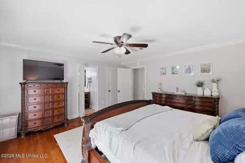 Bedroom - 122 Woodgate Dr, Brandon, MS 39042 photo 2 of 4