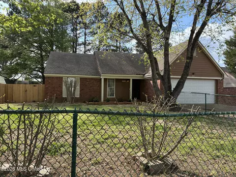 6515 Jamestown Ave, Horn Lake, MS 38637