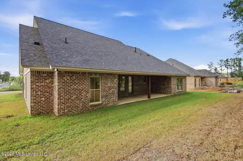 Exterior - 725 Celadon St, Brandon, MS 39042 photo 5 of 6