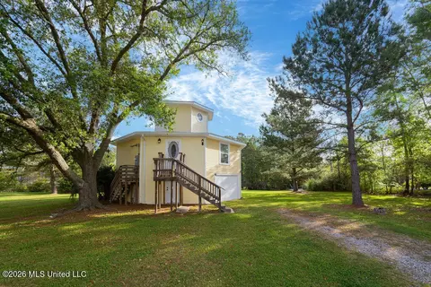 4070 Cardinal St, Bay Saint Louis, MS 39520