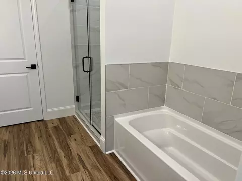 Bath - 952 Kale St, Diamondhead, MS 39525 photo 5 of 5