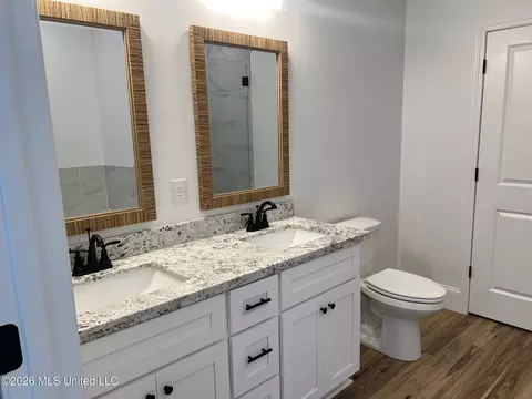 Bath - 952 Kale St, Diamondhead, MS 39525 photo 3 of 5