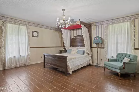 Bedroom - 9121 Heather Ln, Moss Point, MS 39562 photo 2 of 4