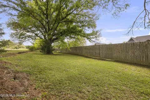 Exterior - 119 Northaven Dr, Jackson, MS 39209 photo 21 of 25