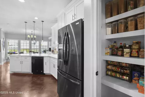 Kitchen - 119 Northaven Dr, Jackson, MS 39209 photo 4 of 4