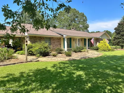 708 Ratliff Ferry Rd, Canton, MS 39046