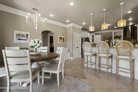 Dining - 6605 Haystack St, Biloxi, MS 39532 photo 4 of 6