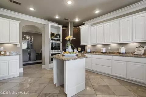 Kitchen - 6605 Haystack St, Biloxi, MS 39532 photo 2 of 8