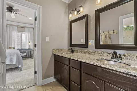Bath - 6605 Haystack St, Biloxi, MS 39532 photo 5 of 7