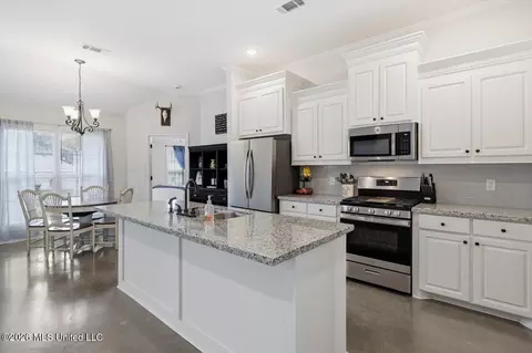 Kitchen - 124 Bailey Cv, Canton, MS 39046 photo 1 of 3