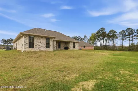 Exterior - 124 Bailey Cv, Canton, MS 39046 photo 4 of 5