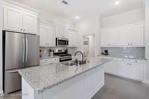 Kitchen - 124 Bailey Cv, Canton, MS 39046 photo 3 of 3