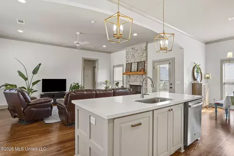 Kitchen - 589 E Park St, Canton, MS 39046 photo 6 of 7