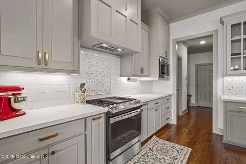 Kitchen - 589 E Park St, Canton, MS 39046 photo 3 of 7