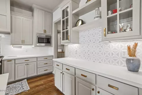 Kitchen - 589 E Park St, Canton, MS 39046 photo 4 of 7