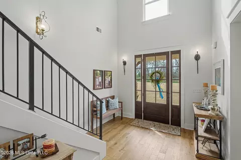 Entry Way - 664 S Craft Rd, Hernando, MS 38632 photo 1 of 3
