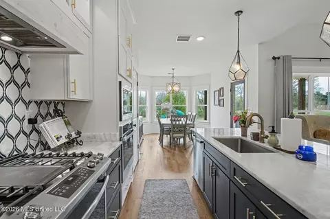 Kitchen - 664 S Craft Rd, Hernando, MS 38632 photo 3 of 3
