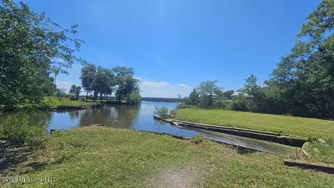 View/Area - 4707 Griffin St, Moss Point, MS 39563 photo 11 of 11