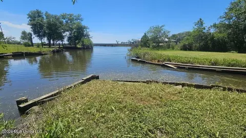 View/Area - 4707 Griffin St, Moss Point, MS 39563 photo 9 of 11