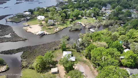 View/Area - 4707 Griffin St, Moss Point, MS 39563 photo 1 of 11