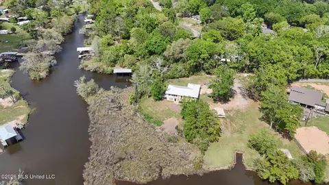 View/Area - 4707 Griffin St, Moss Point, MS 39563 photo 2 of 11