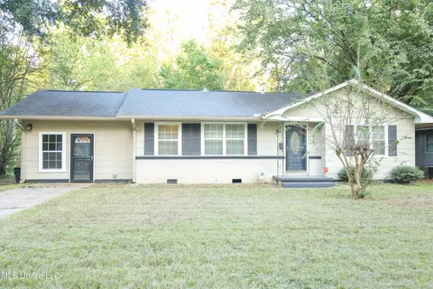 5448 Crepe Myrtle Dr, Jackson, MS 39206