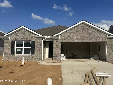 25 S Thorn Tree St, Byhalia, MS 38611