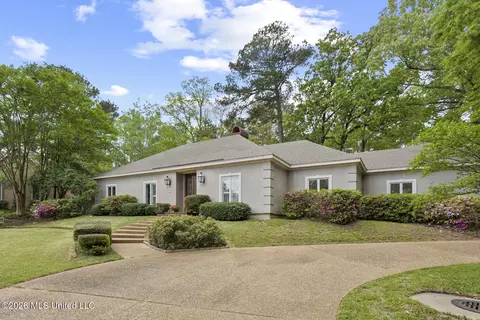 Exterior - 11 Highland Meadows Dr, Jackson, MS 39211 photo 3 of 6