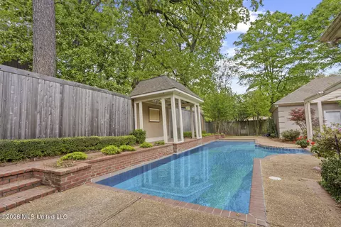 Exterior - 11 Highland Meadows Dr, Jackson, MS 39211 photo 5 of 6