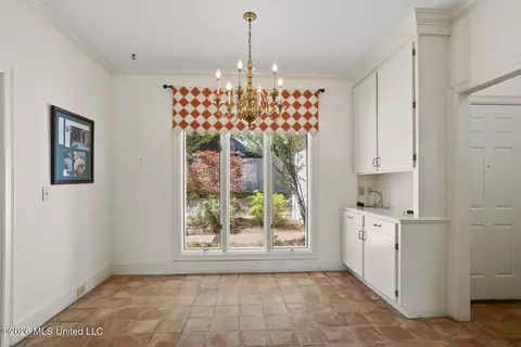 Dining - 11 Highland Meadows Dr, Jackson, MS 39211 photo 3 of 3