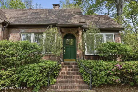 Exterior - 2010 Laurel St, Jackson, MS 39202 photo 4 of 12