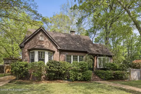 Exterior - 2010 Laurel St, Jackson, MS 39202 photo 2 of 12