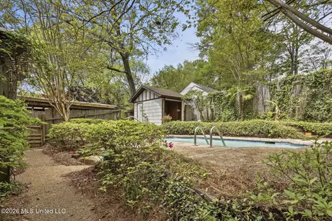 Exterior - 2010 Laurel St, Jackson, MS 39202 photo 12 of 12