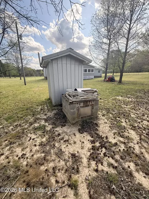 Exterior - 573 Alred Rd, Coldwater, MS 38618 photo 5 of 8