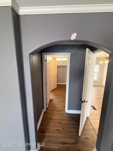 Entry Way - 573 Alred Rd, Coldwater, MS 38618 photo 1 of 2
