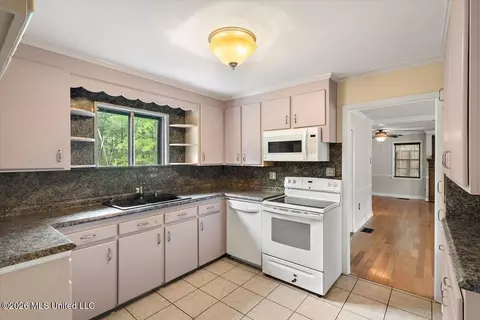 Kitchen - 2253 Cleary Rd, Florence, MS 39073 photo 1 of 2