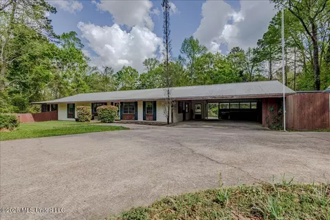 2253 Cleary Rd, Florence, MS 39073