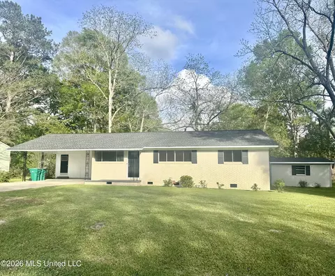 1009 S Jackson St, Brookhaven, MS 39601