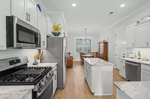 Kitchen - 3847 Swan Cv, Hernando, MS 38632 photo 1 of 5