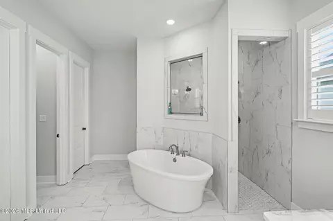 Bath - 3847 Swan Cv, Hernando, MS 38632 photo 3 of 6