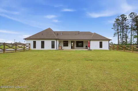 Exterior - 361 Stump Ridge Rd, Brandon, MS 39047 photo 7 of 10