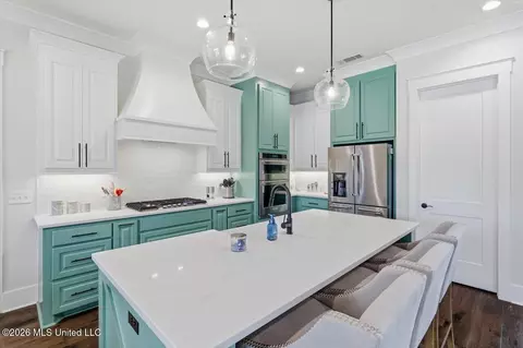Kitchen - 361 Stump Ridge Rd, Brandon, MS 39047 photo 1 of 4