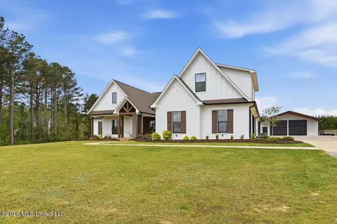 Exterior - 361 Stump Ridge Rd, Brandon, MS 39047 photo 3 of 10