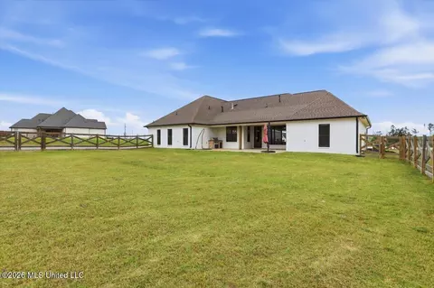 Exterior - 361 Stump Ridge Rd, Brandon, MS 39047 photo 8 of 10