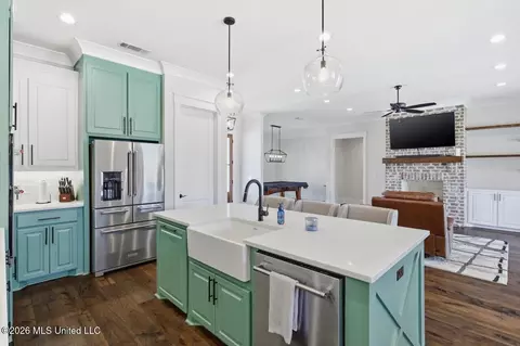 Kitchen - 361 Stump Ridge Rd, Brandon, MS 39047 photo 4 of 4