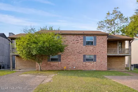 2337 River Oaks Blvd #B, Jackson, MS 39211