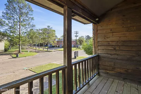 Exterior - 2337 River Oaks Blvd #A/B, Jackson, MS 39211 photo 4 of 6